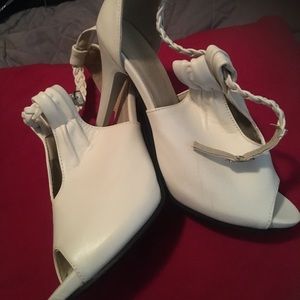 White heels toe open